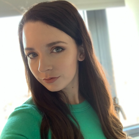 Meet your Posher, Kelly - Picture 1 of 1